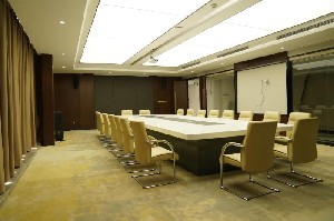 Môi trường làm việc tại khu sản xuất máy mài thông minh Chiết Giang